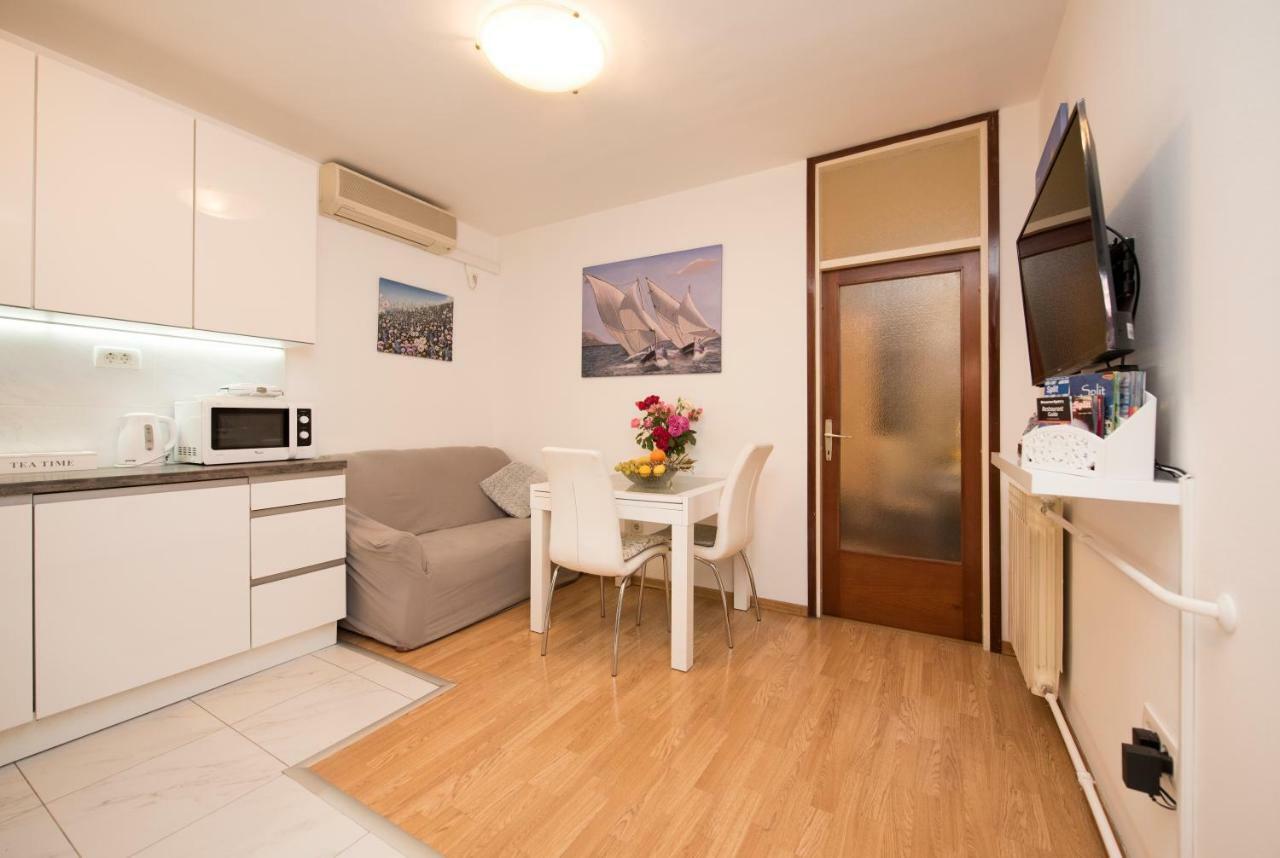 Apartment Pax Split Bagian luar foto